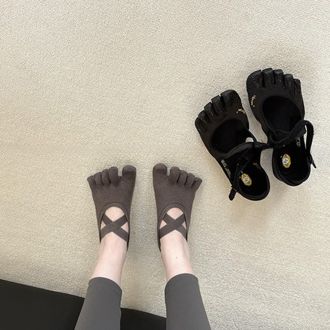 Women's Criss-Cross Strappy Fi - огляд і ціна No Show Sock Women